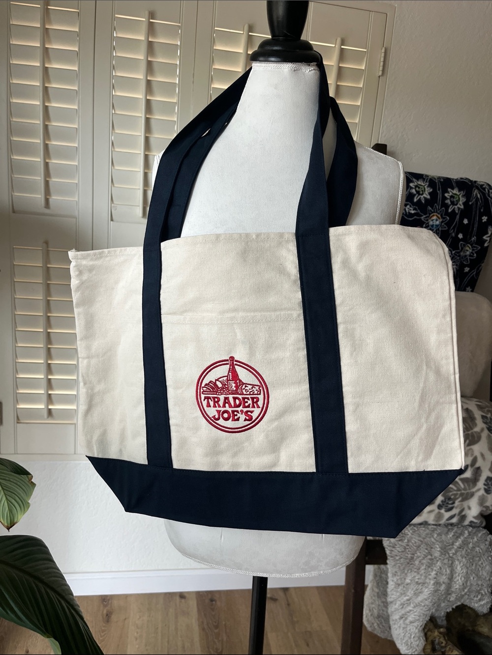 Trader Joe’s Canvas Tote Bag in Natural and Navy. BNWT